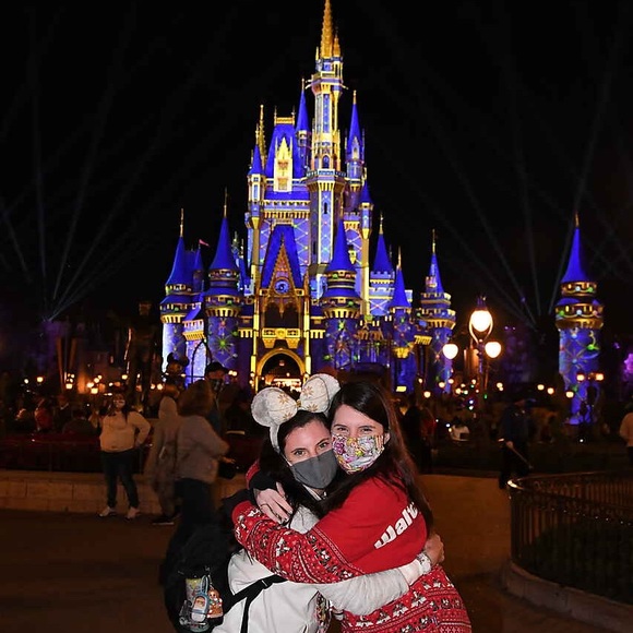 Meet your Posher, Kelly - Picture 2 of 2